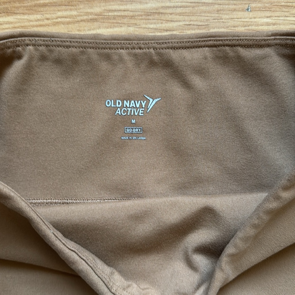 Old Navy Tan Bike Shorts 8” - size M - Picture 3 of 8
